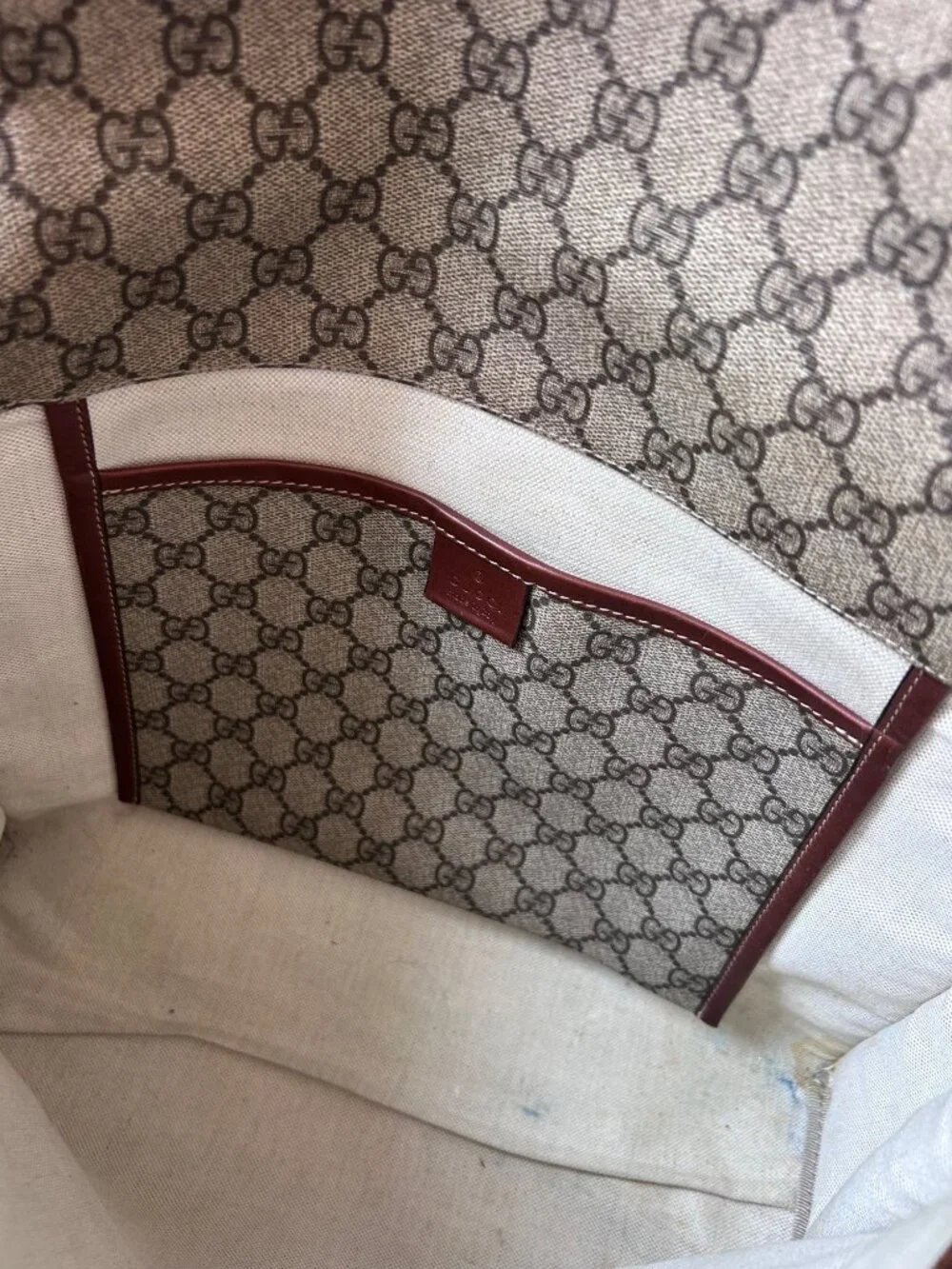 Vintage Gucci GG Supreme Web Messenger Shoulder Bag | Brown Leather | Made in It